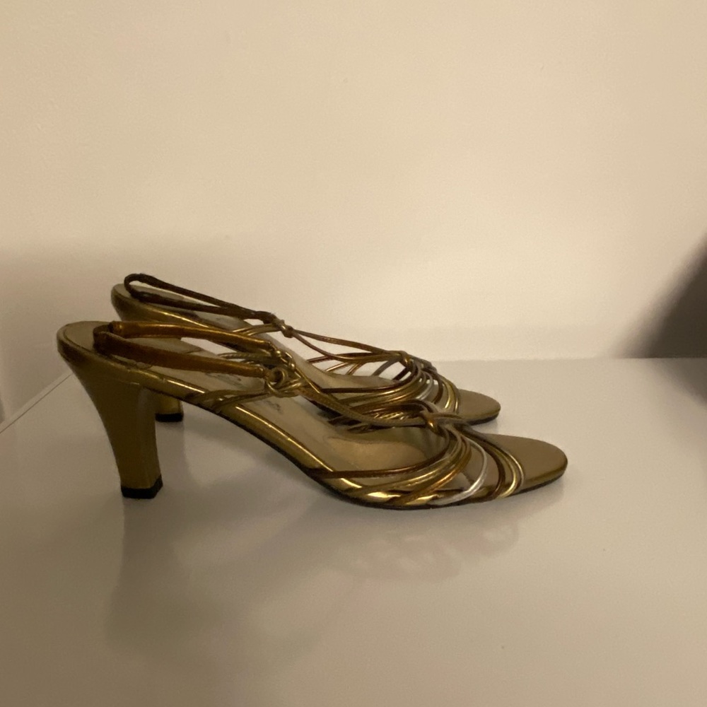 Sandals - Picture 4 of 5